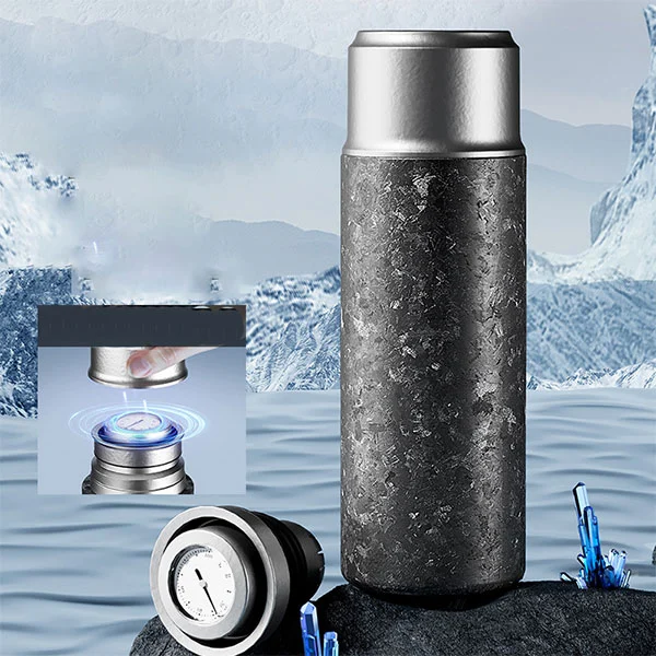 Sticlă de apă din titan cu capac magnetic
